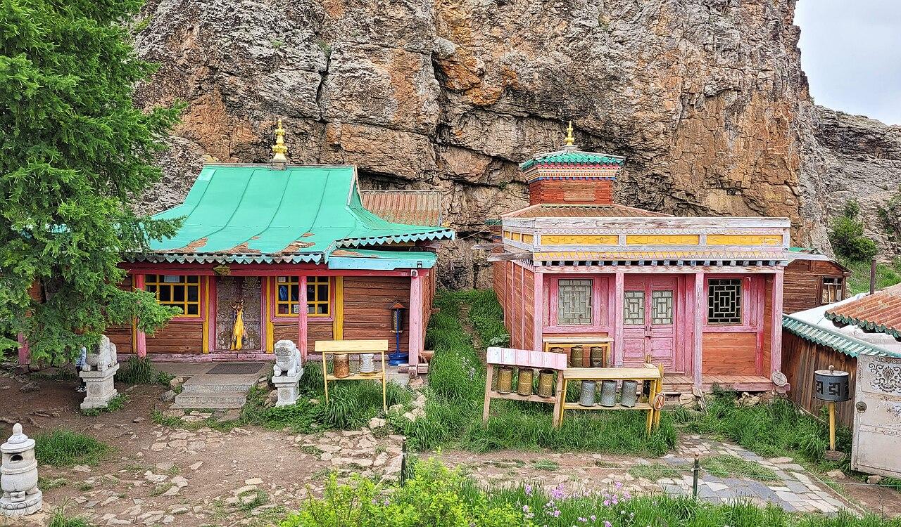 Day 8: Trekking to Tovhon Monastery