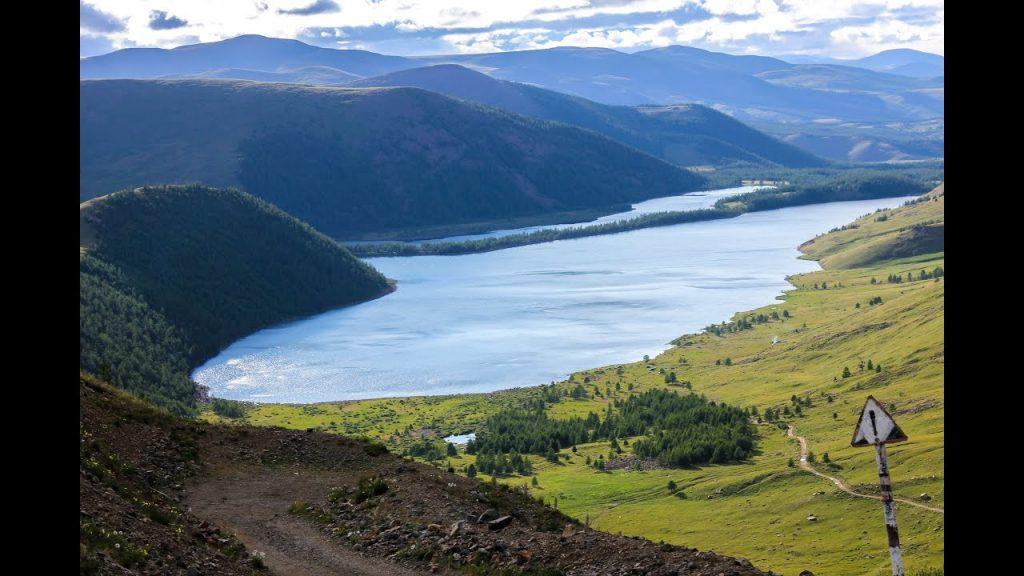 Day 5: Trek to Buurug Valley